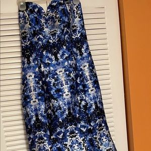 Xscape Women Embellished Printed Evening Dress